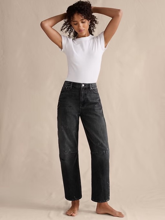 Banana Republic Denim - NWT! Banana Republic Mid Rise Barrel Ankle Splatter Black Jean(#825213)🩷